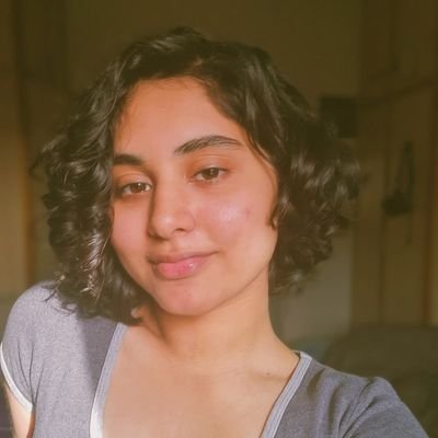 AmnaRauf13's profile picture. 