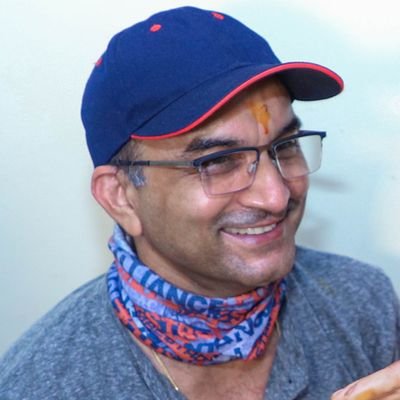 ManjitF87's profile picture. Born with a status,
Die with identity 🙏