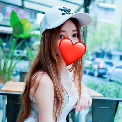 MOMOKA70503797's profile picture. LINEしよ🙈→https://t.co/etiubNm6Xp