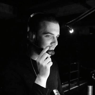 Ophir (Oh-fear!) | 30 | 🇮🇱 living in 🇬🇧 | Stage Manager | Currently: 'Noughts & Crosses' Regent's Park Open Air| 🎭🎼📝🔯