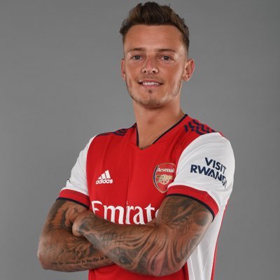 Footballer for @Arsenal and @England. For enquiries @NVSports_ / alex.levack@nvsports.com