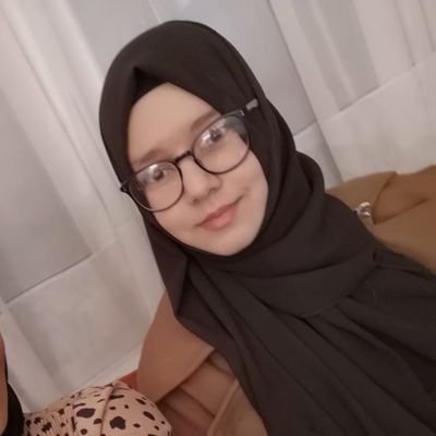 SabrinaK00's profile picture. Newly Qualified SLT