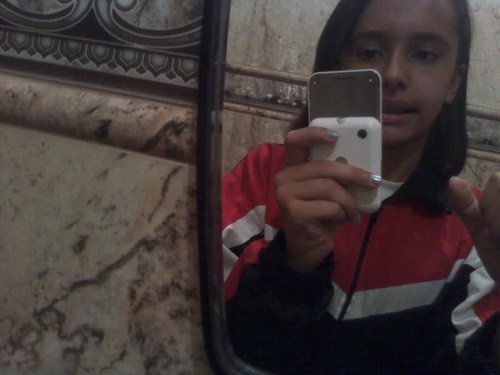Twanny Ribeiro de Lima,Estudante,Louca pela Banda Restart, quer sabar mais me manda um convite no orkut twanny_fofuxa@hotmail.com e segue ai Bjks