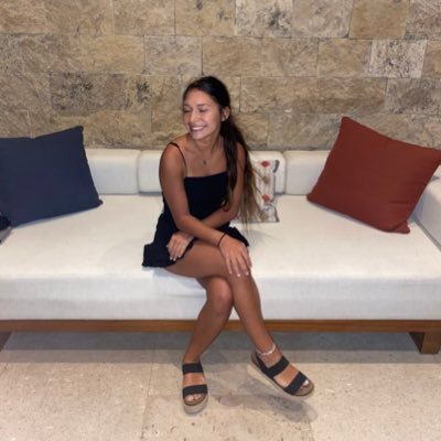 jessicawbieber's profile picture. ★ mmm okay