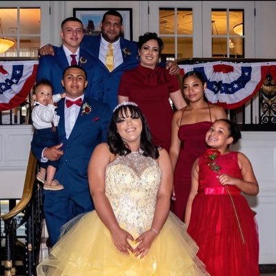 Coach Giddens. #FamilyOverEverything. Head Girls Basketball Coach - Muhlenberg High School.