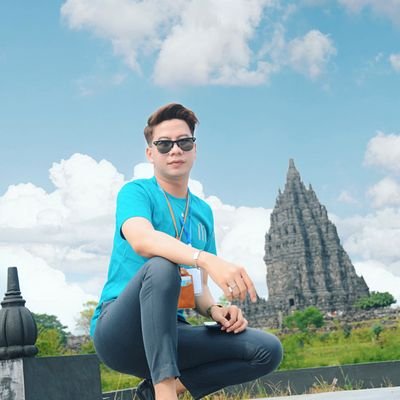 Jujur dan kesetiaanlah yg membawa hubungan kita lebih baik.I lOVE YOU :*