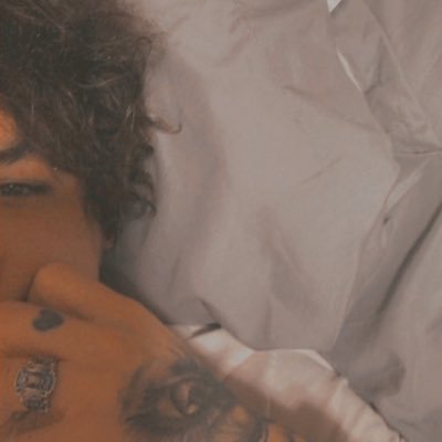 tylerthyo's profile picture. 𝐢𝐭 𝐬𝐡𝐚𝐥𝐥 𝐩𝐚𝐬𝐬 𝐬𝐨𝐦𝐞𝐝𝐚𝐲 —  𝒆𝒗𝒆𝒓𝒚𝒕𝒉𝒊𝒏𝒈 𝒈𝒐𝒆𝒔  🌿