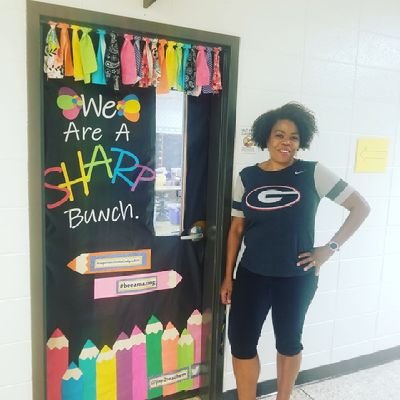 💗Wife+Mom💗Teacher of the Year 2021-2022 @hce_stemacademy💗2nd Grade High-Achiever Teacher🐝My #1 goal is to glorify+honor God🐝💖