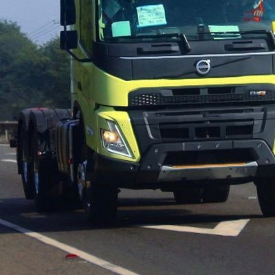 ekruseb's profile picture. 