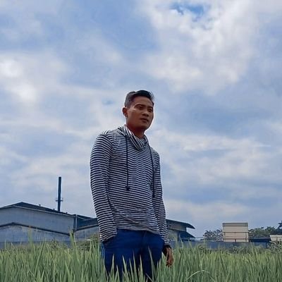 Deny56926015's profile picture. Ask me