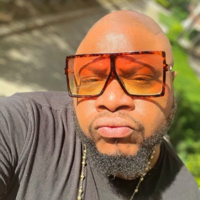 Renegoti8tor's profile picture. Cur8tor❌Motiv8tor ❌ReNegoti8tor •Founder: @renegotiateyourcontract•MGMT: @xxthedollhousexx • Editor at large: @daminoritynews #TruthSpeaker