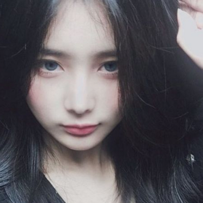 PaulaTo70220776's profile picture. I am a geometric art lover. Mathematics has its own intrinsic beauty.