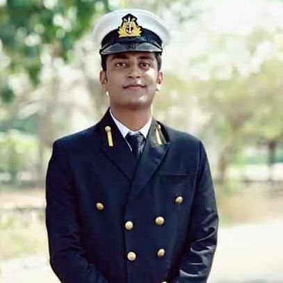 Prakash30943463's profile picture. 10 SEP🎂24
🎓 ExKVian
⚓ Travelling is my life⚓
⚓Sea is my home⚓
🇮🇳🇦🇪🇮🇩🇪🇬🇸🇬🇮🇹🇿🇦🇷🇺🇹🇷🇲🇦