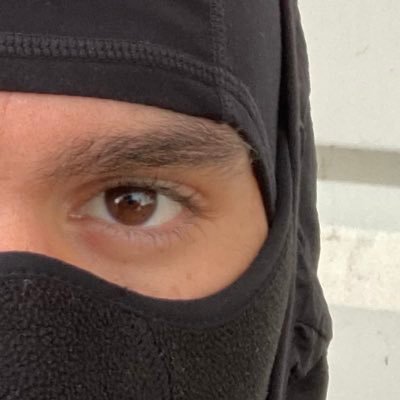 champagnefrere's profile picture. en fantôme carrement