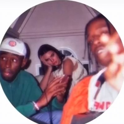 moodz_qnotes's profile picture. 