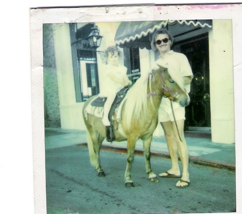 alisinlove's profile picture. Peace & Love : )
3