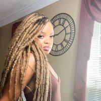 Karisha Sharell (@1blondebomshell) 's Twitter Profile