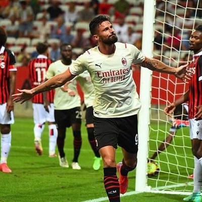 e_lamadonna's profile picture. ❤🖤