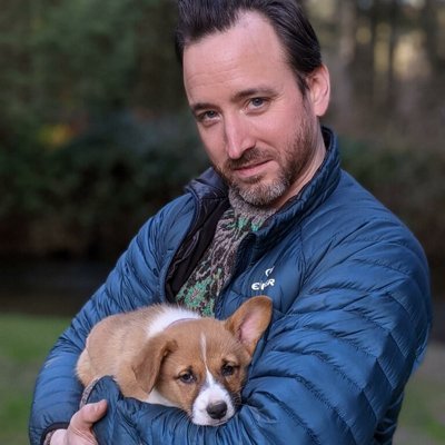 UX designer, front-end developer. I make websites and apps work better for the people who use them.