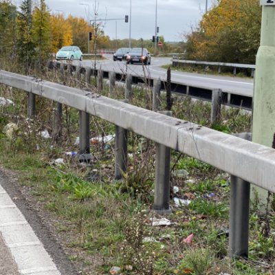 Clean Highways was set up by Peter Silverman. Its aim is to get duty bodies, such as the Highways England, to keep their land free of litter as required by law.