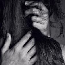 قبرآ وُضع به عميّ و جدتي وعمـتي أنرهُ يّ اللـہ ♡