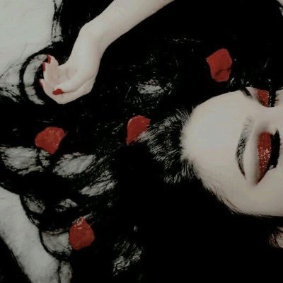 Just here to have a little fun ~ || 🥀⚰️🩸💀 || she / her
