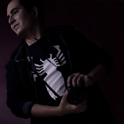 Mueres siendo un héroe, o vives lo suficiente para volverte un villano.