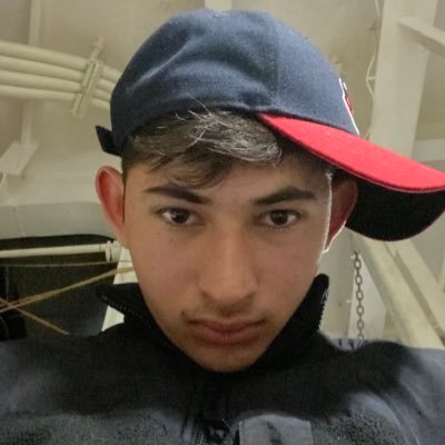 sanTIaAGOsq's profile picture. 808