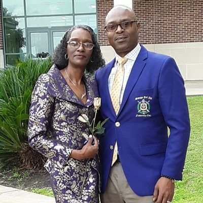 TolbertMomma's profile picture. #MommaTolbert #Quette #PVMom #Fall86BootGem #BandMom4Life #Wife #Author
My Books: https://t.co/a3vw5Zg4nq
Robinhood: https://t.co/6pXwMoq9mc