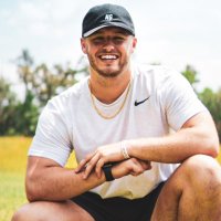 Logan B. Robinson (@loganstwitty) 's Twitter Profile Photo Logan B. Robinson (@loganstwitty) 's Twitter Profile Photo