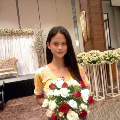 svnlxry's profile picture. My sexuality at this point: i like who i like.