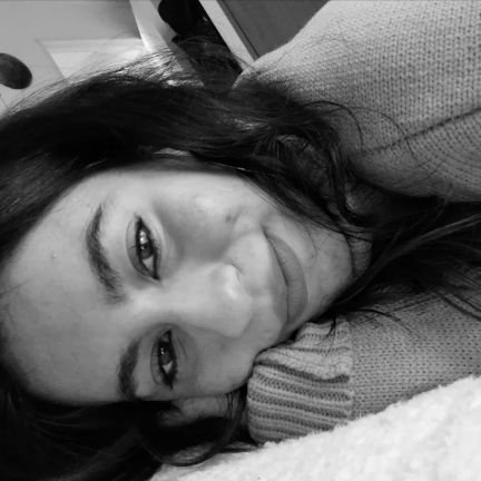 solange_ybe's profile picture. Bibliotecóloga