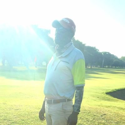 Moloi1231's profile picture. 📷  love plying  golf