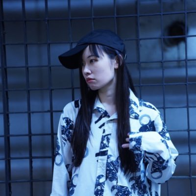 ギロチンメソッド所属/役者/低音ボイス/空手黒帯/元弓道部/身長164cm/好きなもの→お菓子・辛子明太子・とんこつラーメン【出演作品】神威少女パンク。『中止』杉並演劇祭優秀賞受賞 /朗読劇『不思議の国のアリス』♤チーム