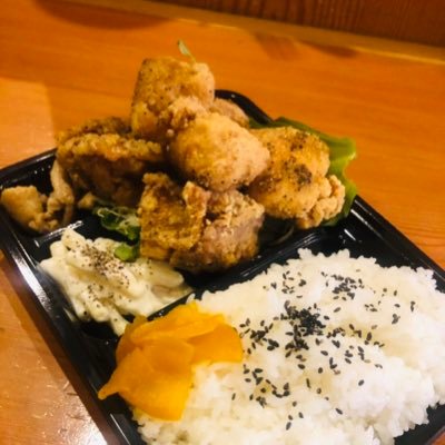 パサつき一切なしで肉汁溢れる風味鶏|日本一唐揚げを美味しくする鶏肉とスパイスを売ってます|唐揚げを愛しすぎた鶏肉屋|ツイートを見たら勝揚げを食べたくなります|唐揚げを超えた