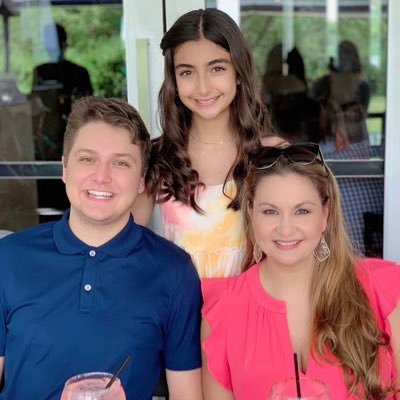 Currently a 2nd grade teacher at Carnahan Elem. 20 years of service in grade kinder and 1st. Former Knowlton Knight and LBJ Bobcat. Mother of 2 ❤️❤️