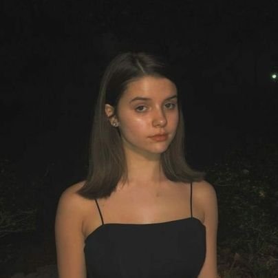 mirraa1903's profile picture. 