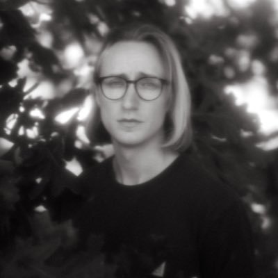 Graphic Designer, Amateur Photographer, and Middle-Earth Fantatic