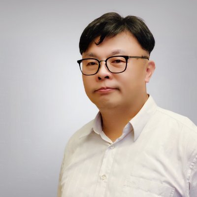 jungchang's profile picture. 工作專注、生活隨遇、興趣廣泛、不愛讀書