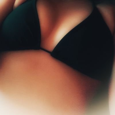 Heavenlyarches2's profile picture. no face or nudes/selling / send tribute $20+/ must be 21+ 
Latina Goddess 64inches tall/size 7/35/ findom/femdom/ cashapp $HeavenlyArches4u