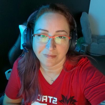 (She/her) Geek, veteran & free thinker.Laughs & resources thru gaming. Twitch charity streamer @regimentgg @stackupdotorg @wwp volunteer. #Native #2SLGBTQIA