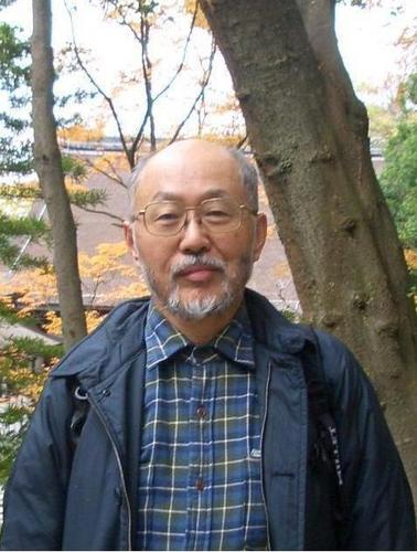 働いていた頃は英語、 辞めてから西・伊・仏語をやりながら奥方とヨーロッパを旅、齢７０を超えた今は仏語だけ。映画も観ながら比較文化論的、複眼的視野を広げています。心身健やかに奥方と仲良く… 日仏に週１、「フランス文学を読む」を楽しんでいます。
https://t.co/YzYt1yV7pp