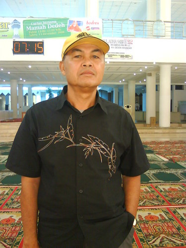 follow me !! follback ?? just mention !! 
♥ Allah ♥ families ♥ friends ♥
