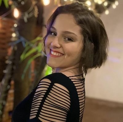 isabellemarqs's profile picture. 