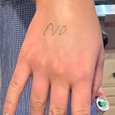 eeeeeeee3eeee's profile picture. the 3rd type of non binary