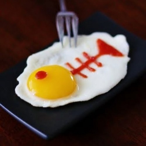 crispyfishbone's profile picture. I cry when I'm happy, I sing when I'm hungry, I eat when I'm upset, I shop when I'm frustrated, i sleep when I'm angry, I cook when I'm goofy.