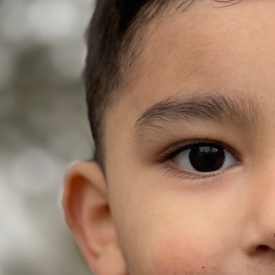 esphasil's profile picture. 