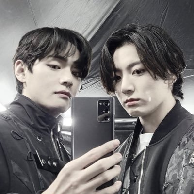 _esandem's profile picture. 🐯🖤🐰|| BTS ツ ao3: Es_and_Em