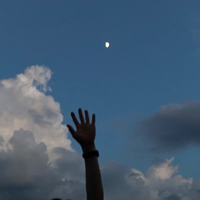 NBlWIUQzaqiSwWV's profile picture. よろしく美味しいもの好き