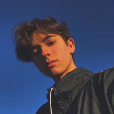 y2ziid's profile picture. (رَبِّ إِنِّي لِمَا أَنزَلْتَ إِلَيَّ مِنْ خَيْرٍ فَقِيرٌ)